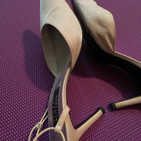 Stuart Weitzman’s slingback pumps in magic oyster sparkle lame ✨ - Picture 9 of 10